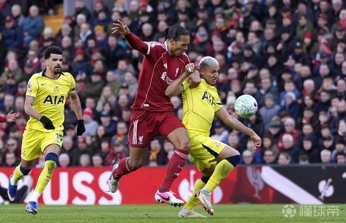 必一运动官方网站-天空:如今的利物浦完全无法掌控比赛,锋线和后防问题都很大